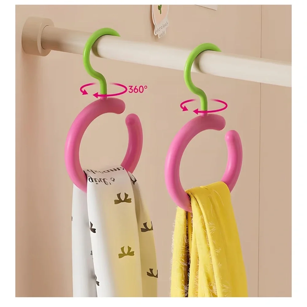Rotating Kids Scarf & Accessory Hanger